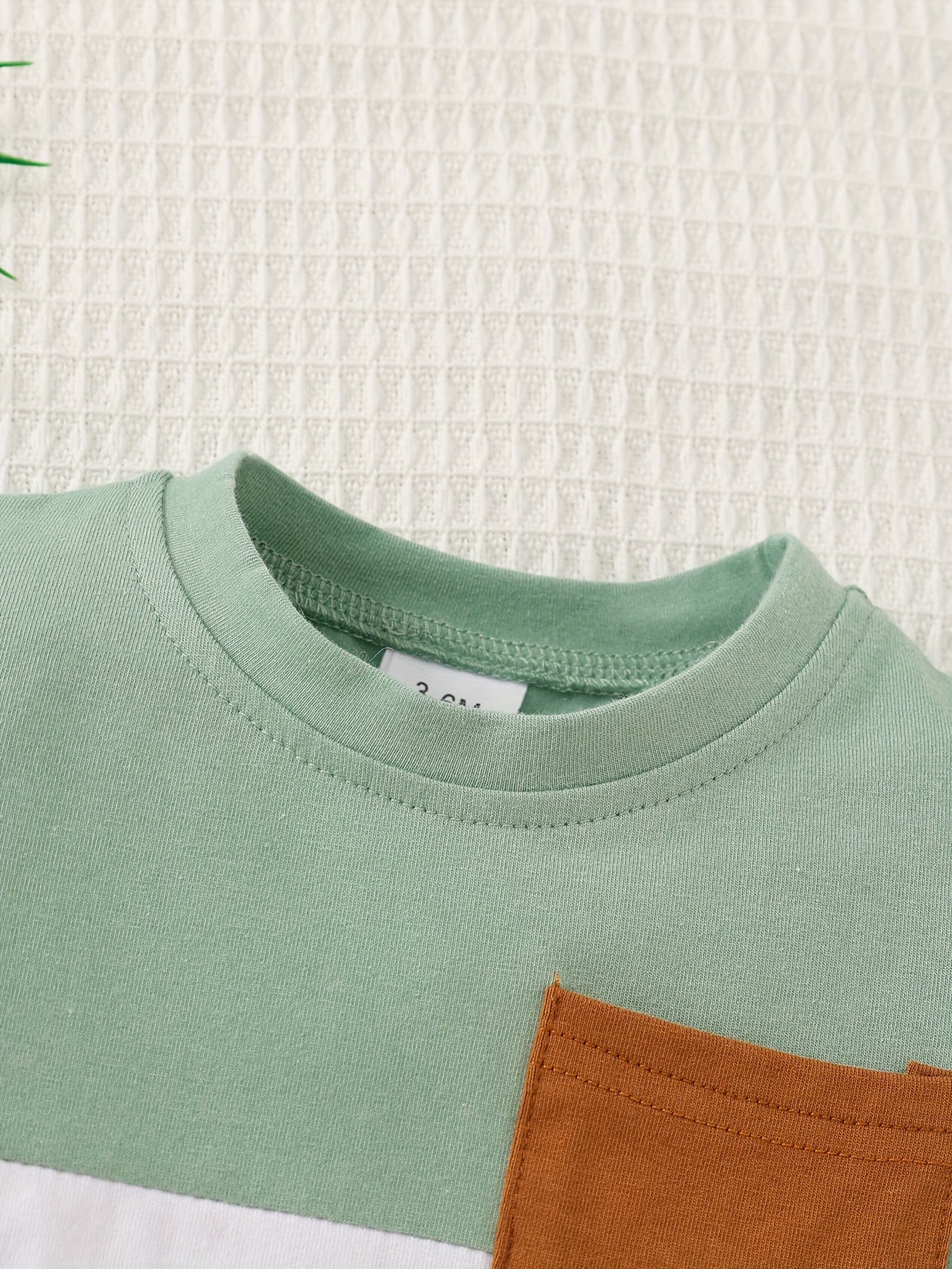 Two-Piece Set With Pocket