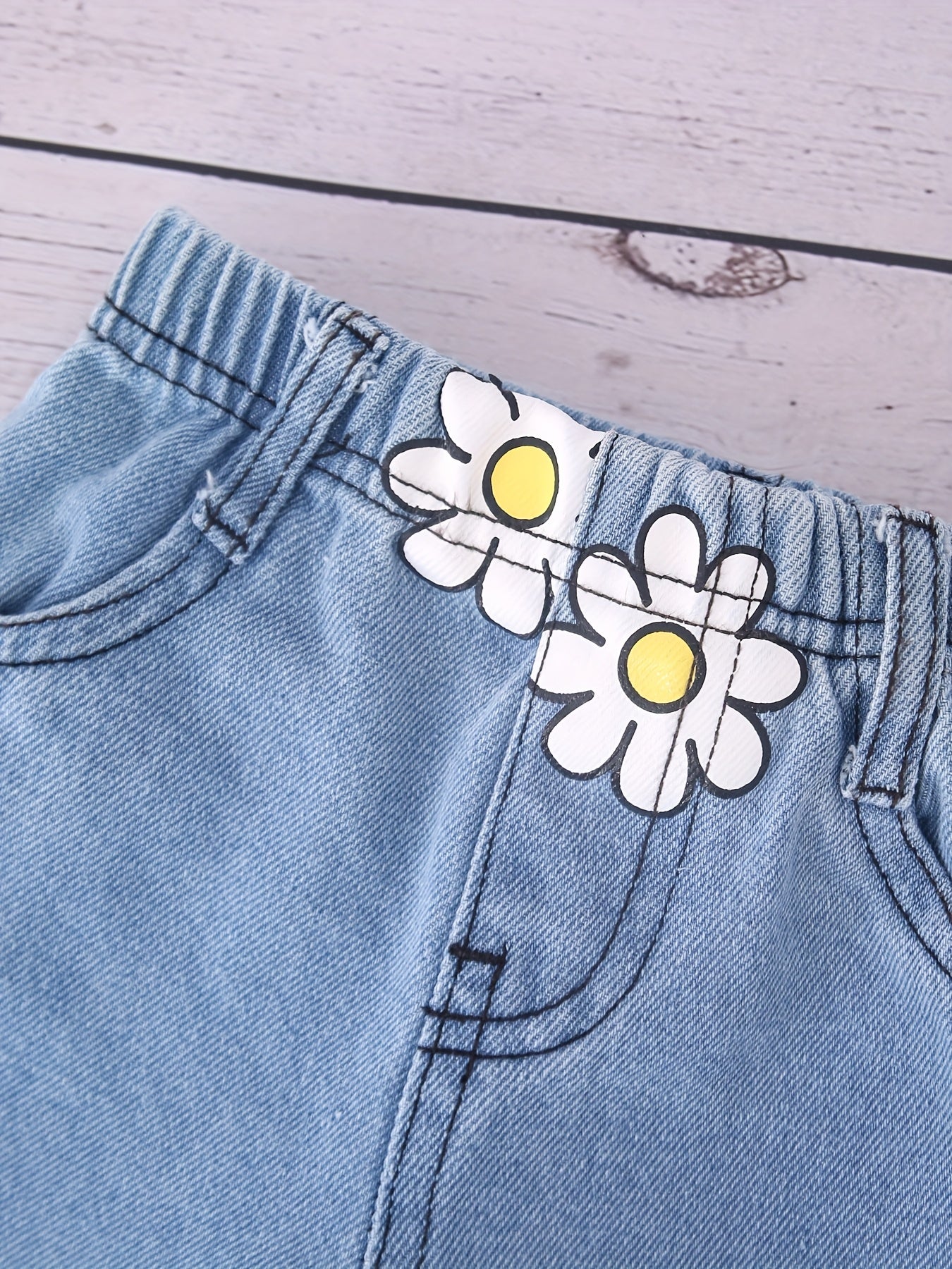 Floral Daisy Print Denim Pants