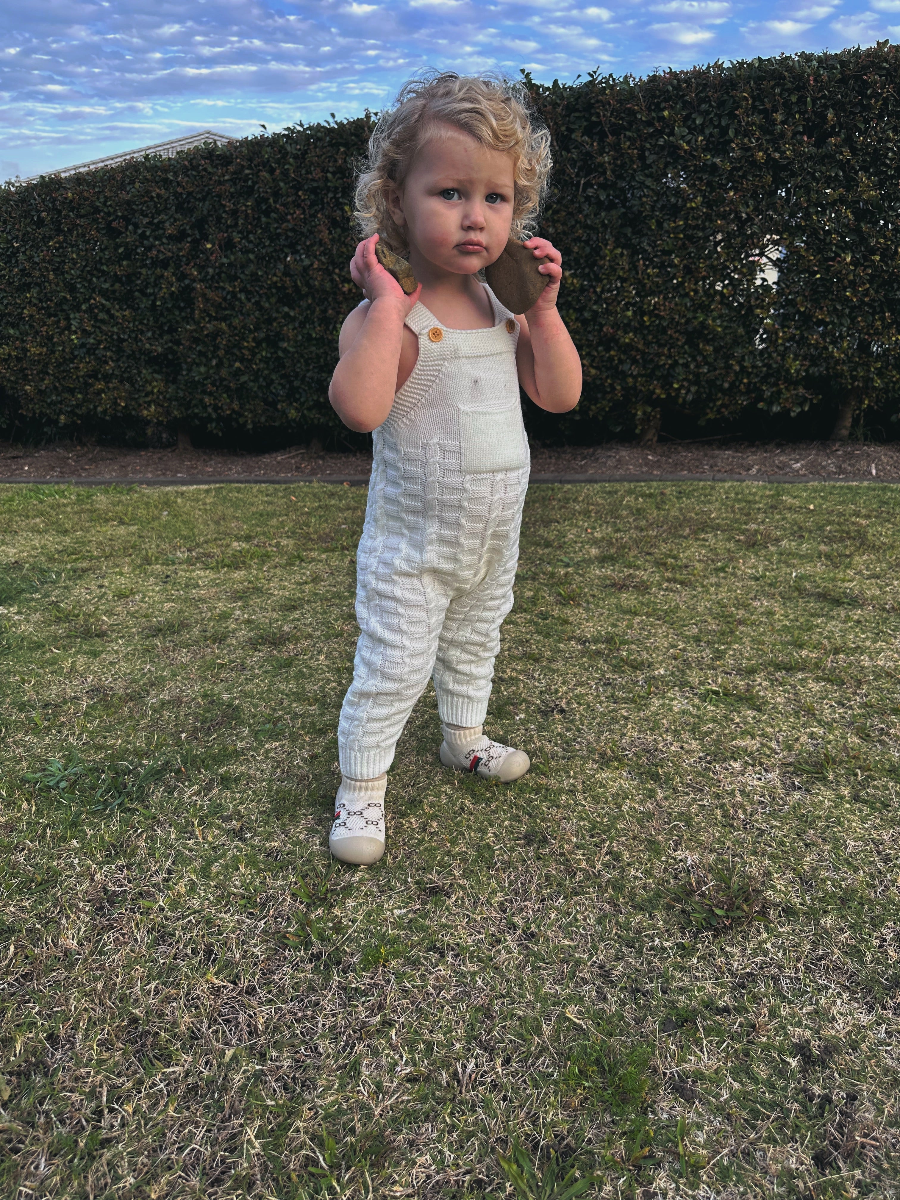 2-Piece Knit Baby Jumpsuit Set with Hat White