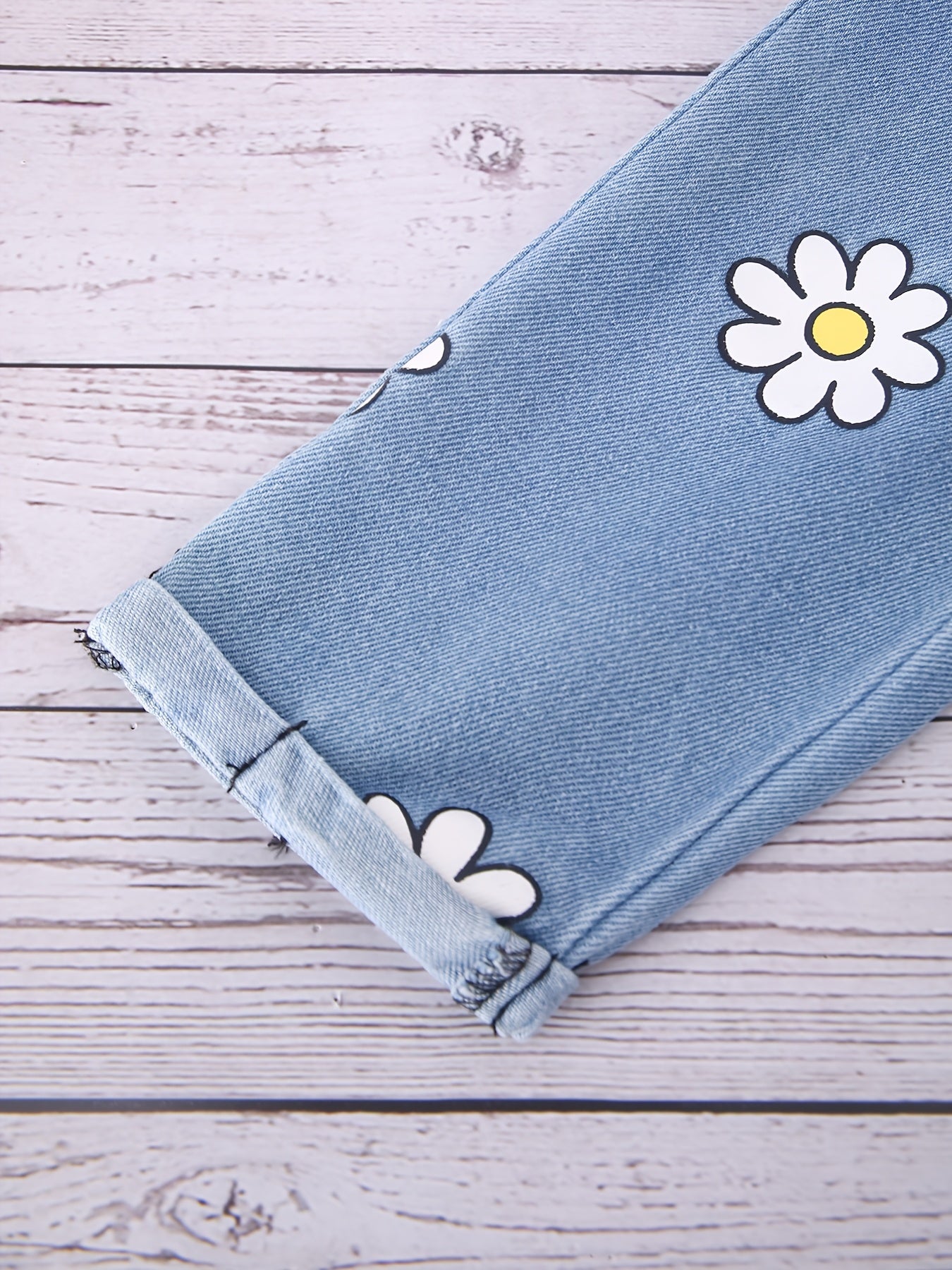 Floral Daisy Print Denim Pants
