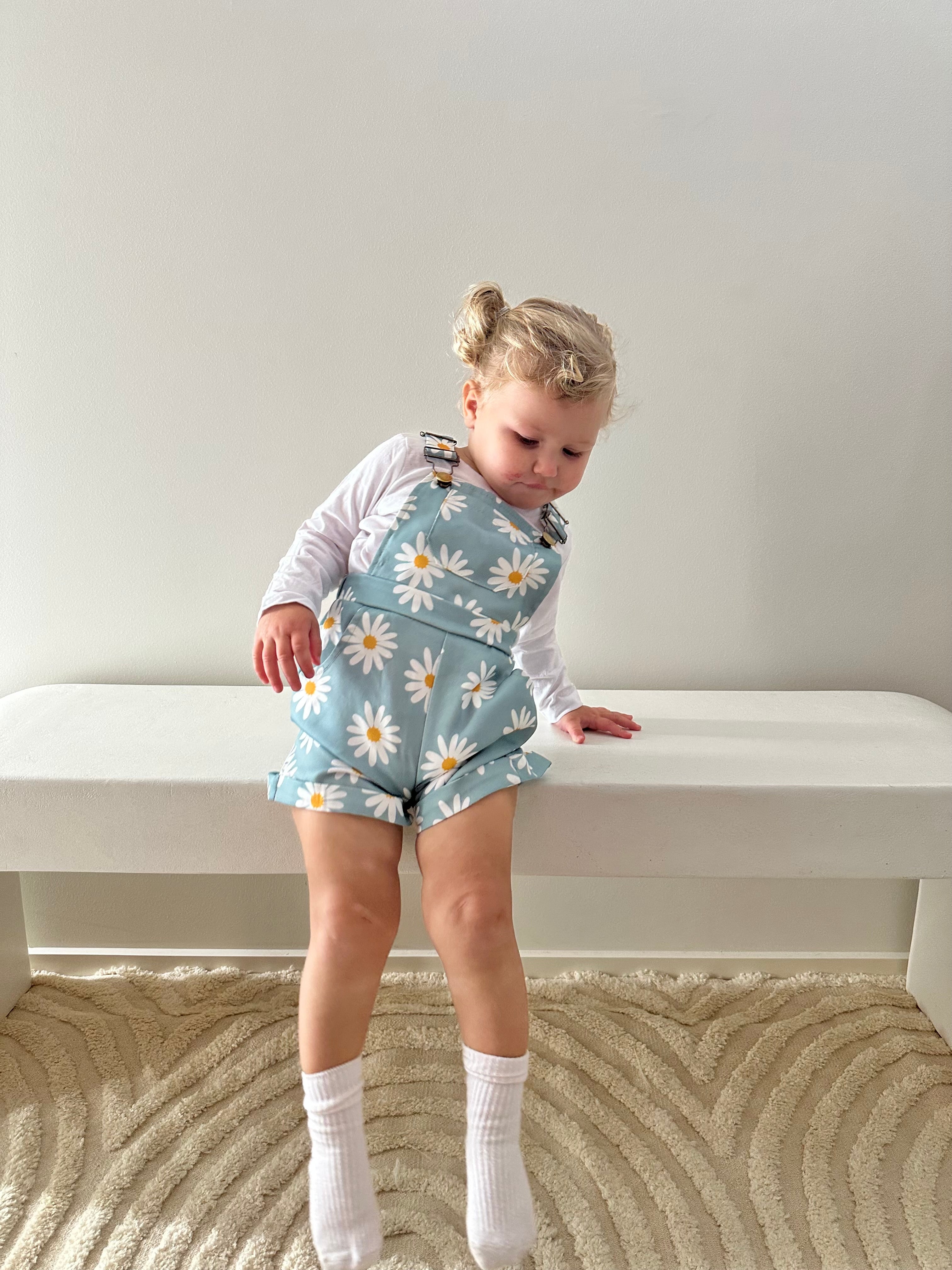 2-Piece Green Daisy Print Overall